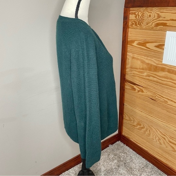 Loft Green Wide Sleeve Round Neck Knit Sweater Medium - Picture 2 of 8